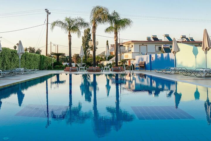 Pool 17 of 45
