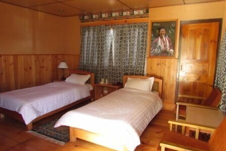 Room 11 of 15