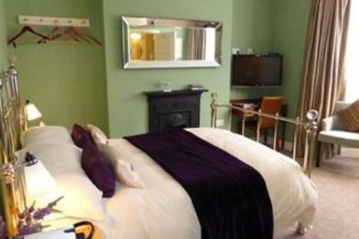 Room 22 of 48