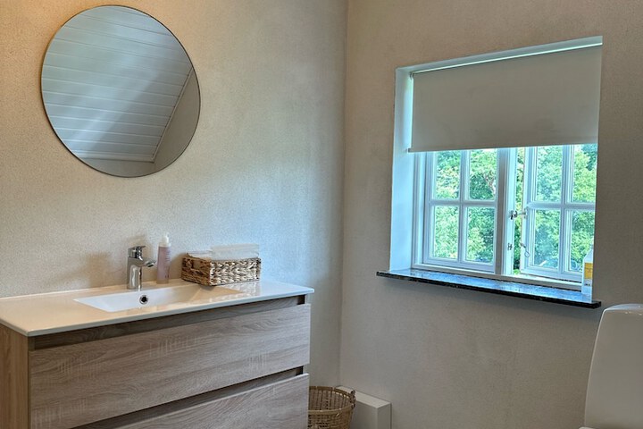 Room 15 of 43