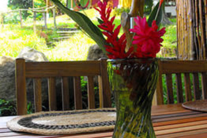 Dining 25 of 32