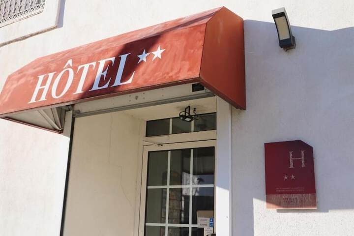 Hotel 66 of 72