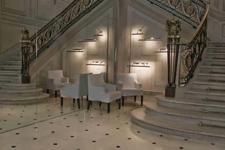 Hotel 2 of 85