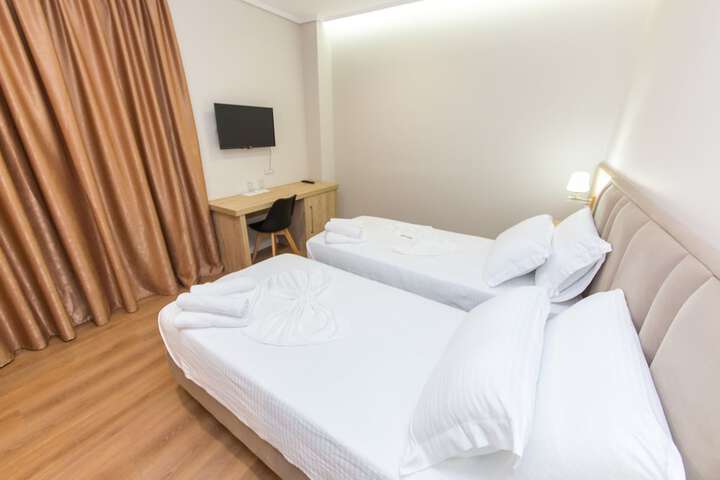 Room 21 of 61