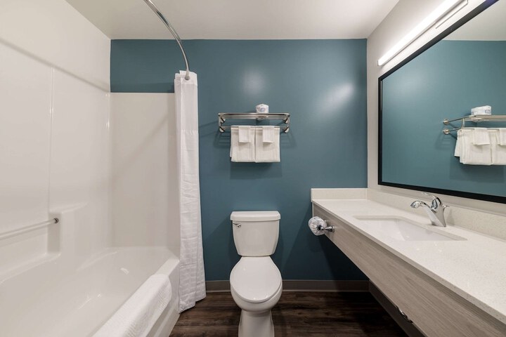 Room 30 of 40