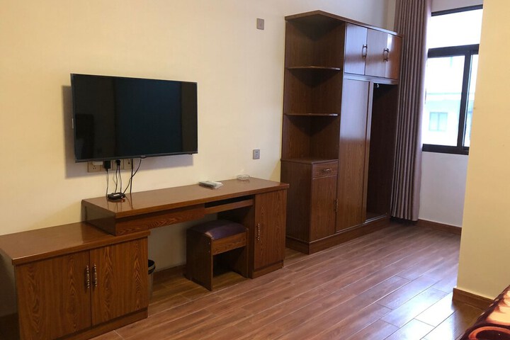 Room 3 of 7