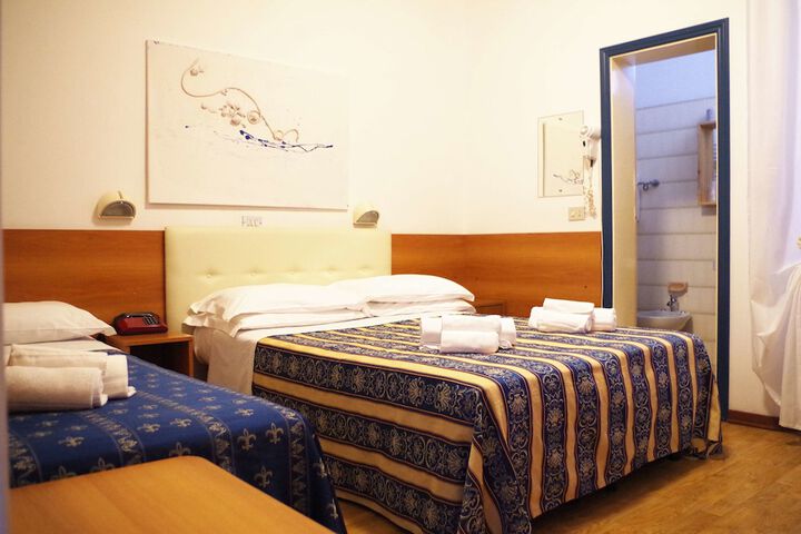 Room 18 of 73
