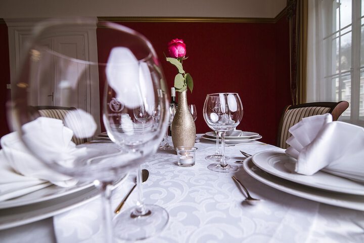 Dining 77 of 96