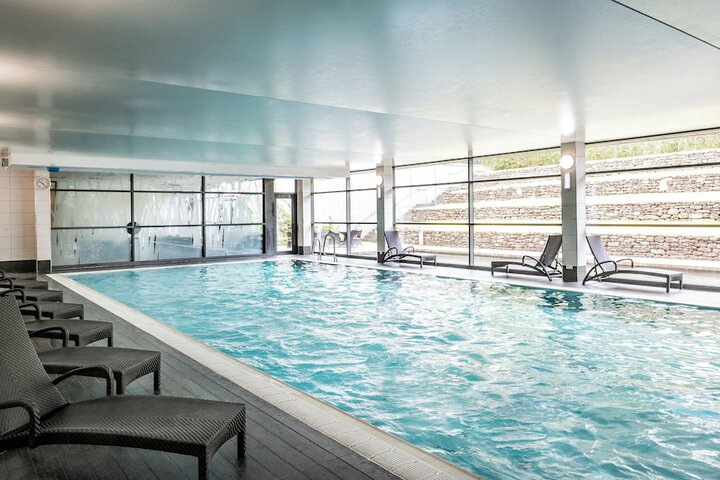 Pools & Facilities