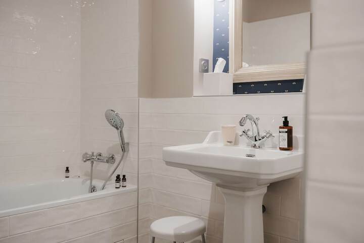Bath Photo