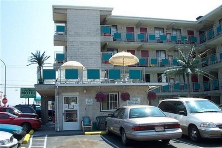 Hotel 43 of 63