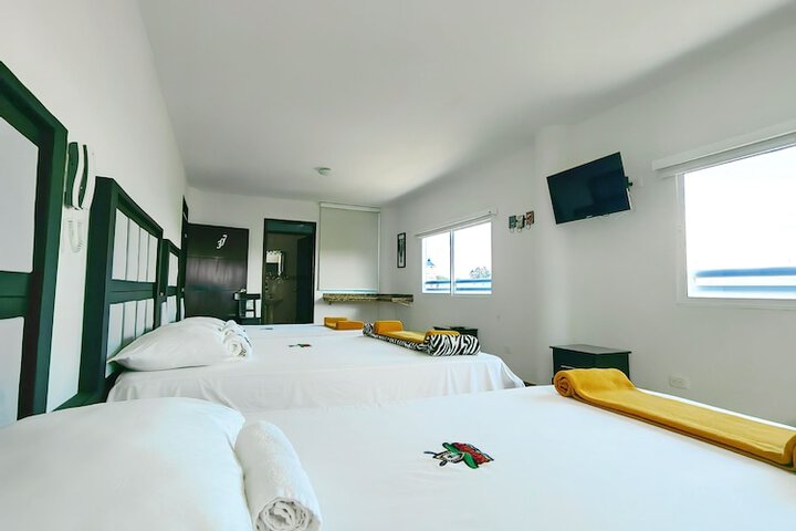 Room 4 of 30
