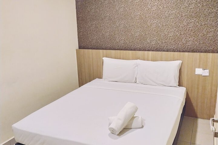 Room 25 of 37