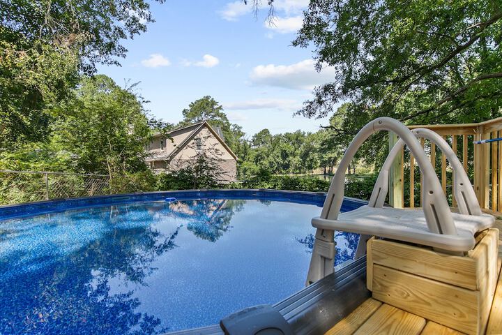 Pool 24 of 26