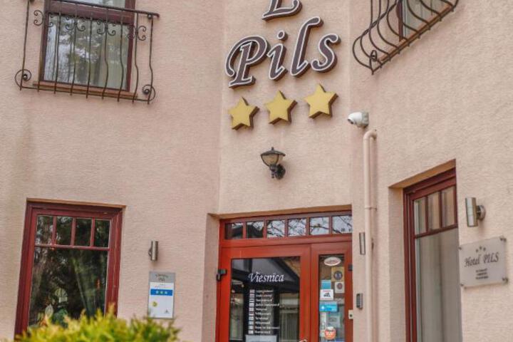 Exterior of Hotel Pils with Self-Check in