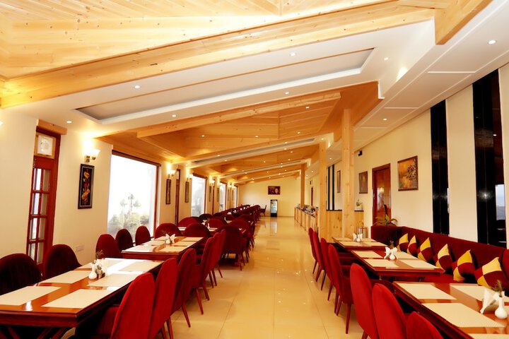 Dining 81 of 107