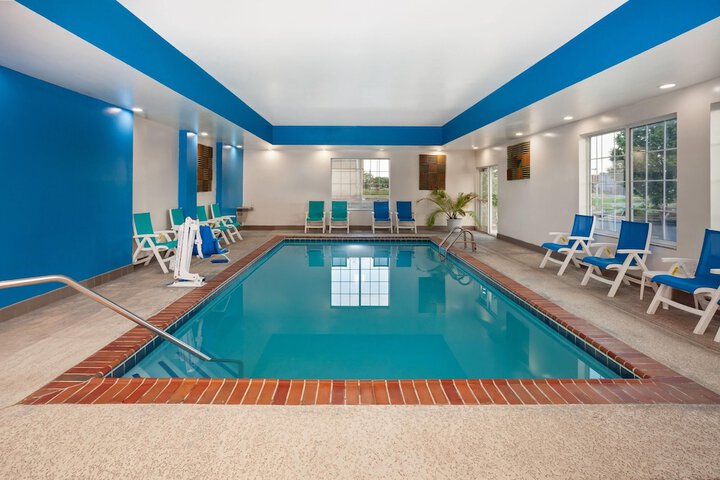 Pool 31 of 54
