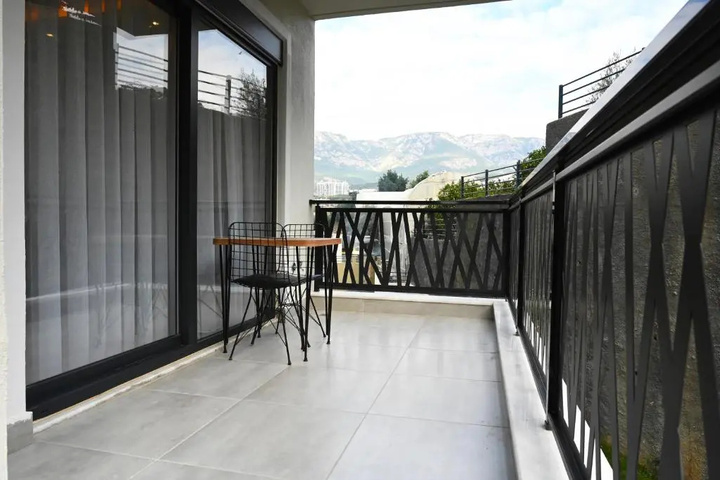 Terrace/Patio 6 of 18