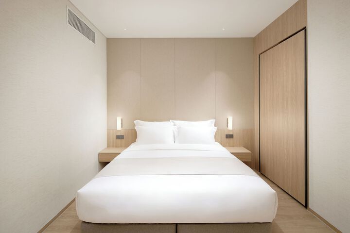 Room 7 of 57