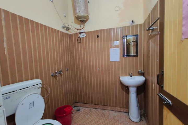 Room 21 of 26