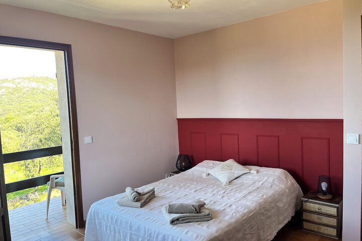 Room 6 of 31