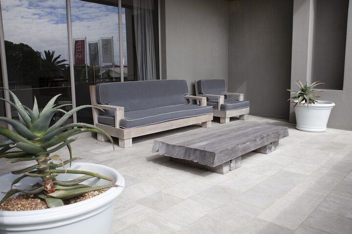 Sundeck 71 of 73