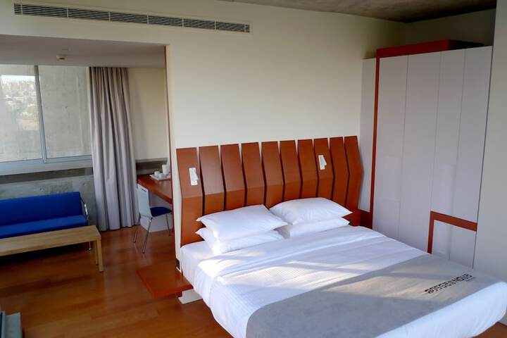 Room 13 of 58