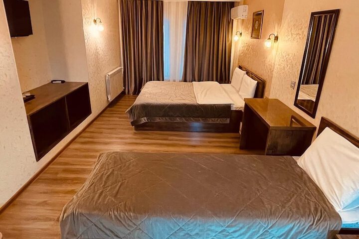 Room 7 of 29