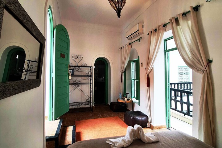 Room 9 of 68