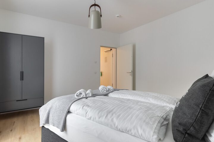 Room 5 of 61