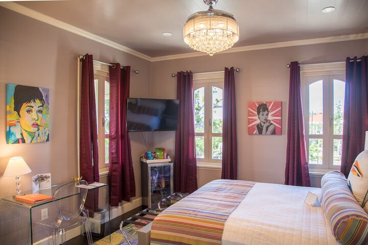 Room 15 of 87