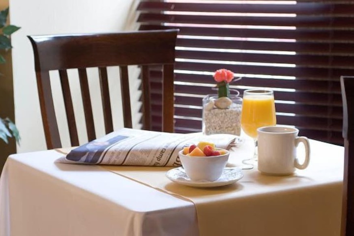 Breakfast/Coffee Service 19 of 36
