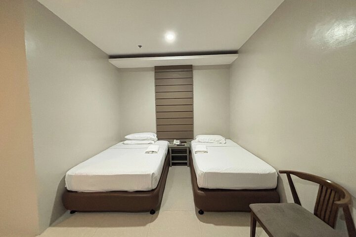 Room 47 of 96
