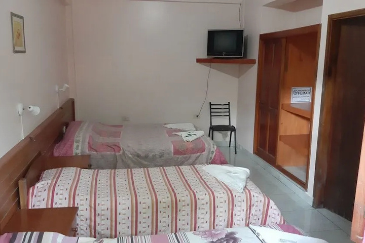 Room 4 of 12