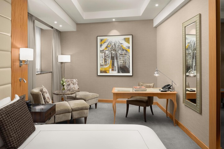 Room 31 of 114