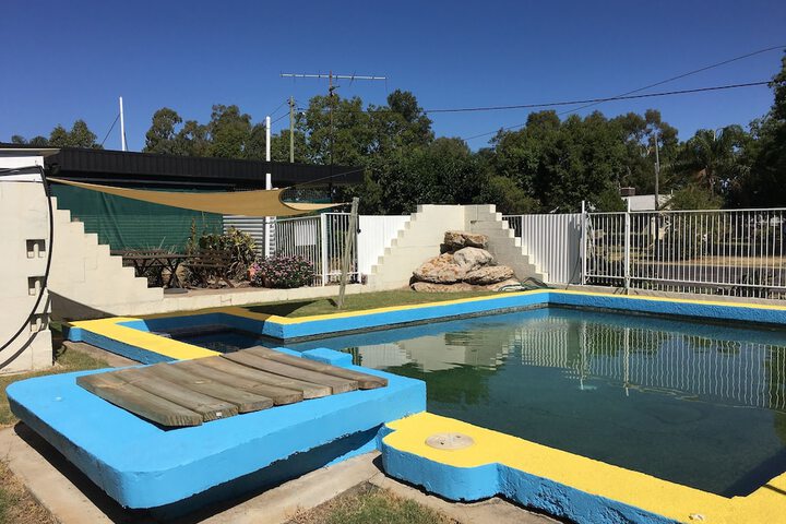 Pool Hotel