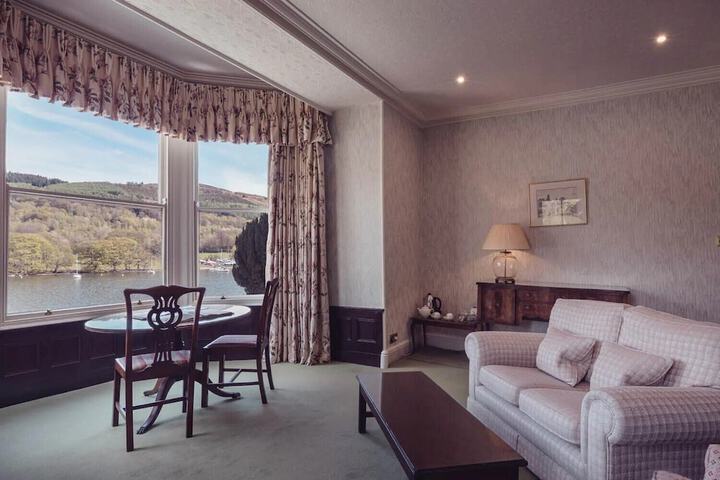 Room 44 of 164