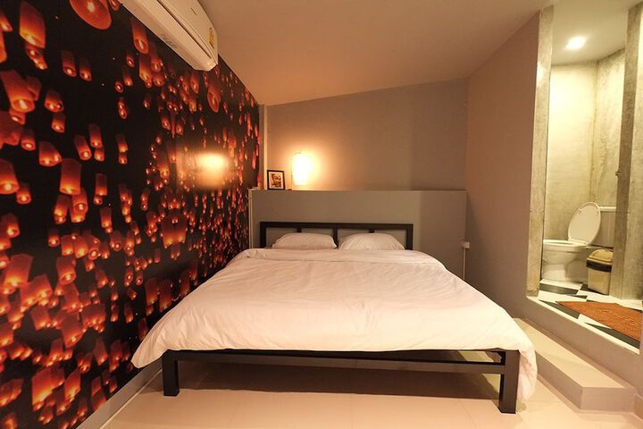 Room 13 of 44