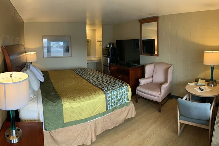 Room 33 of 38
