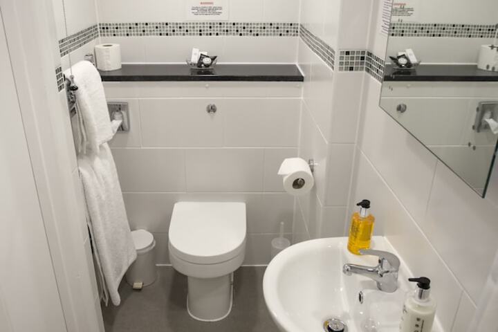 Clean Restrooms