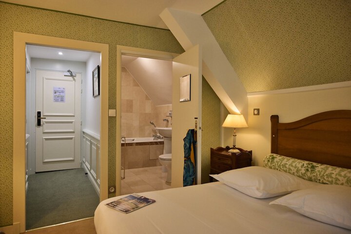 Room 43 of 75