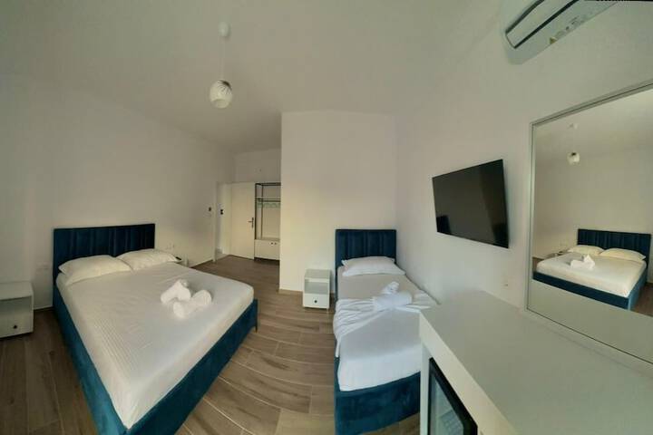 Room 28 of 59