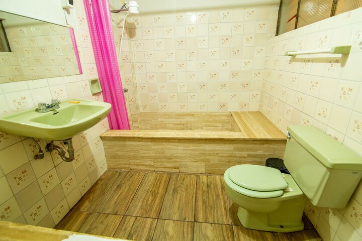 Room 43 of 47