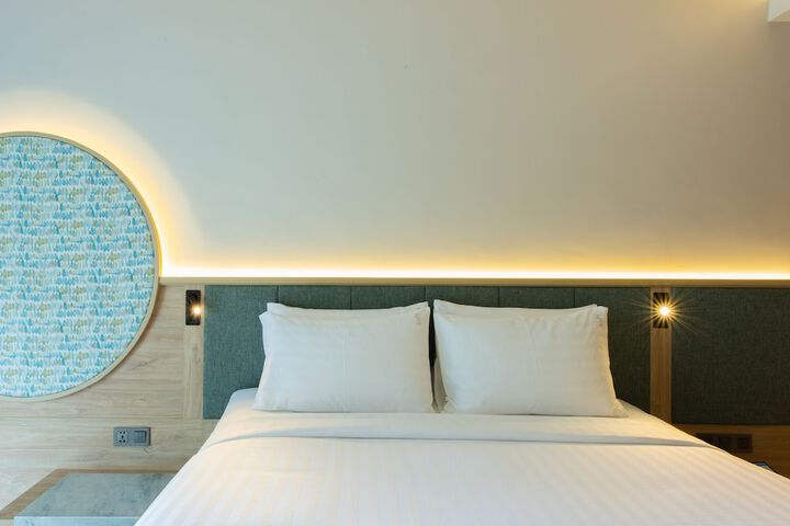 Room 14 of 156