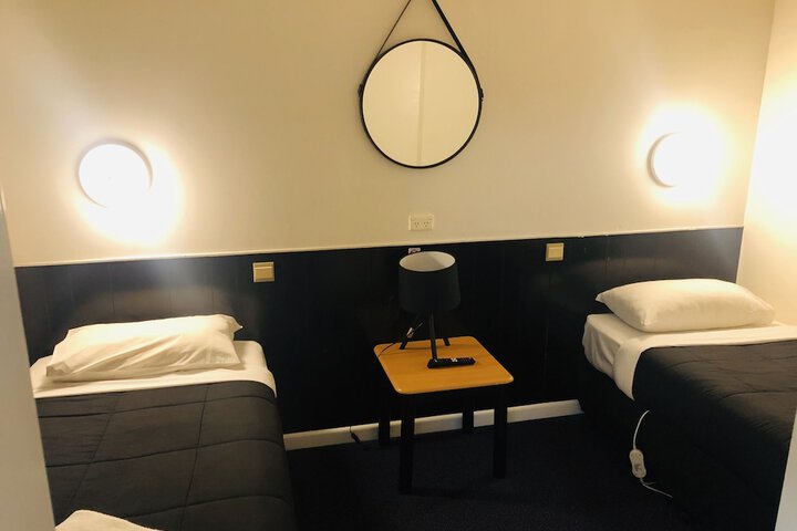 Room 3 of 19