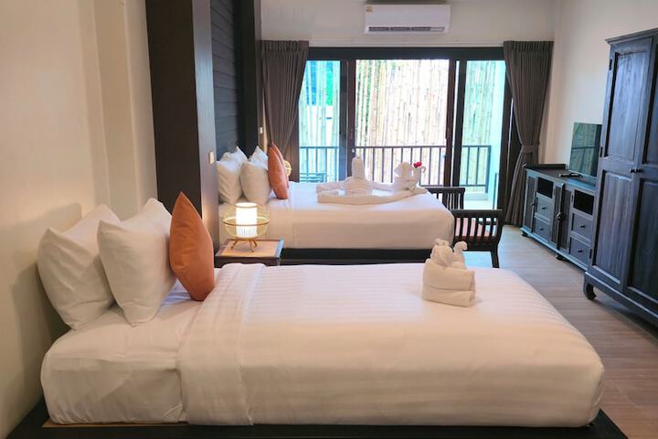 Room 8 of 110