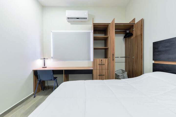 Room 20 of 228