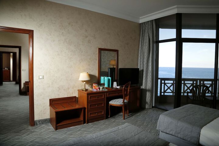 Room 14 of 81