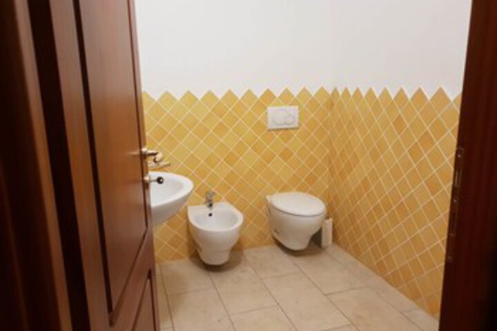 Room 9 of 49