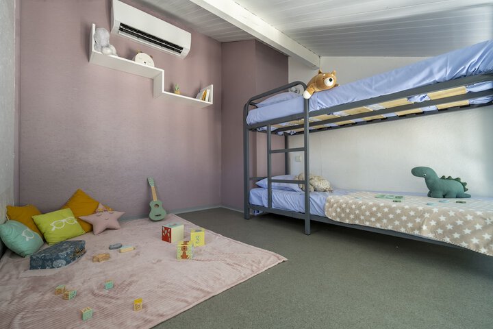 Room 26 of 120